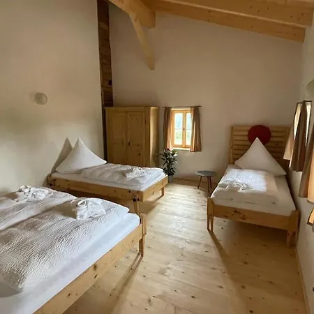 4br Cozy House In Villa