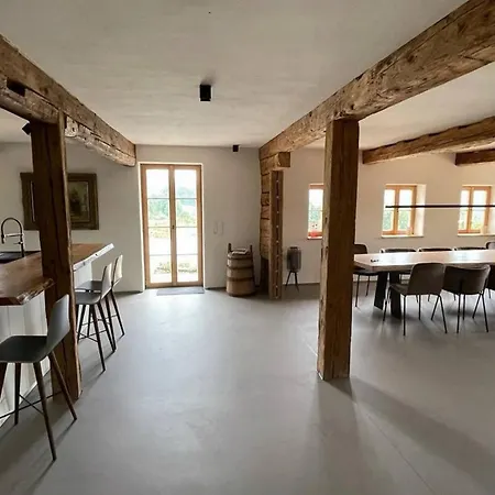 Villa 4br Cozy House In